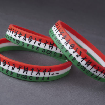 Szilikon karkötő rovás ABC-vel