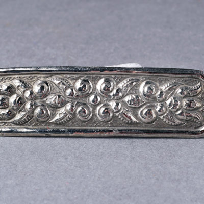 Varkocsfogó ezüstözött  hajcsat