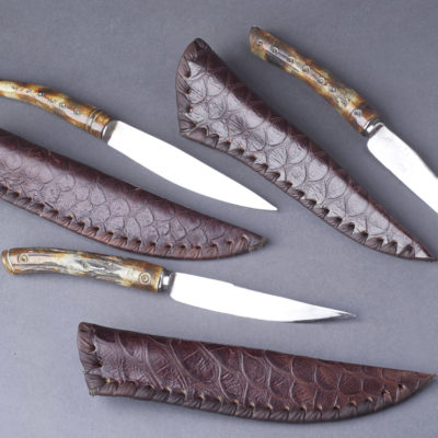 Agancsnyelű kés lóbőr tokkal