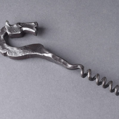 Lófejes dugóhúzó kovácsoltvasból