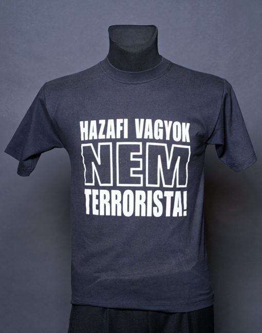 Hazafi vagyok, nem terrorista póló
