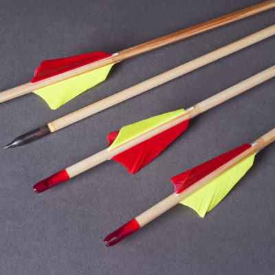 Műagyagnockos fa nyílvessző  83,5 cm / 33"