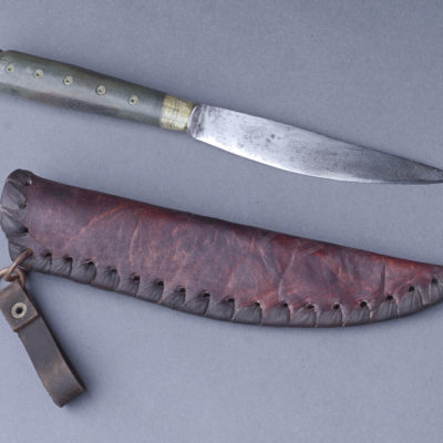 Fanyelű kés lóbőr tokkal