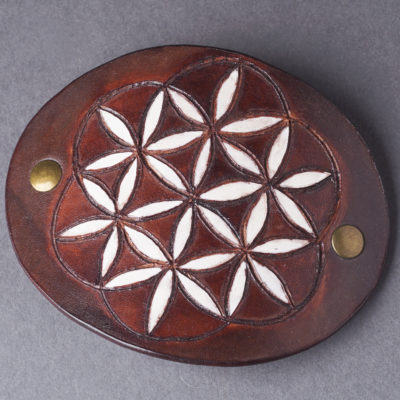 Vésett bőr hajcsat