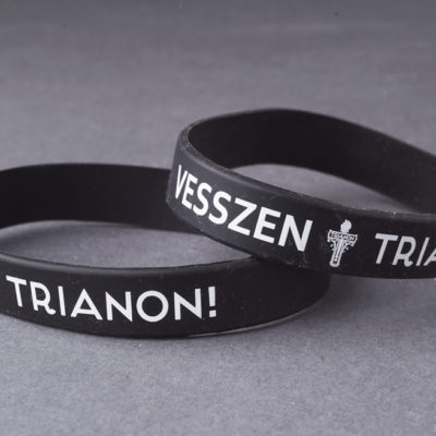 "Vesszen Trianon!" szilikon karkötő